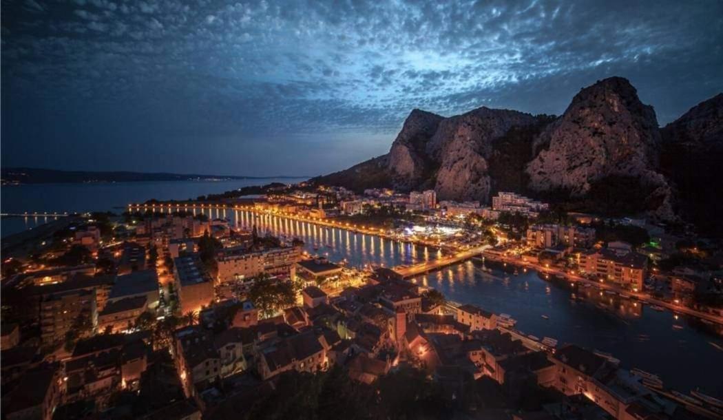Geek Apartment Omiš Extérieur photo
